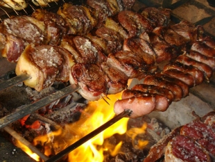 Picanha no espeto de Churrascaria – Churrasqueiro Raiz